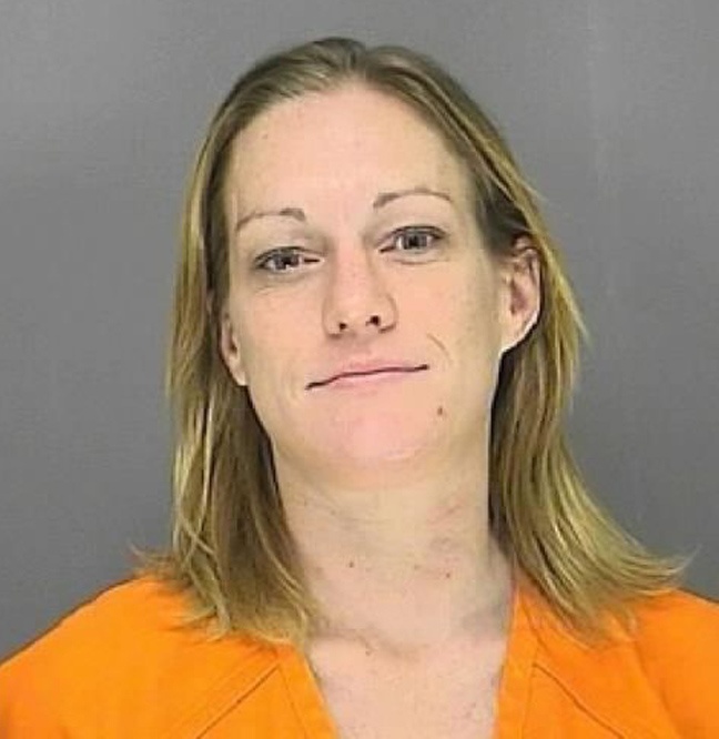 Φωτογραφίες-ΣΟΚ: Δείτε πώς έγινε αυτή η γυναίκα μετά από 23 συλλήψεις