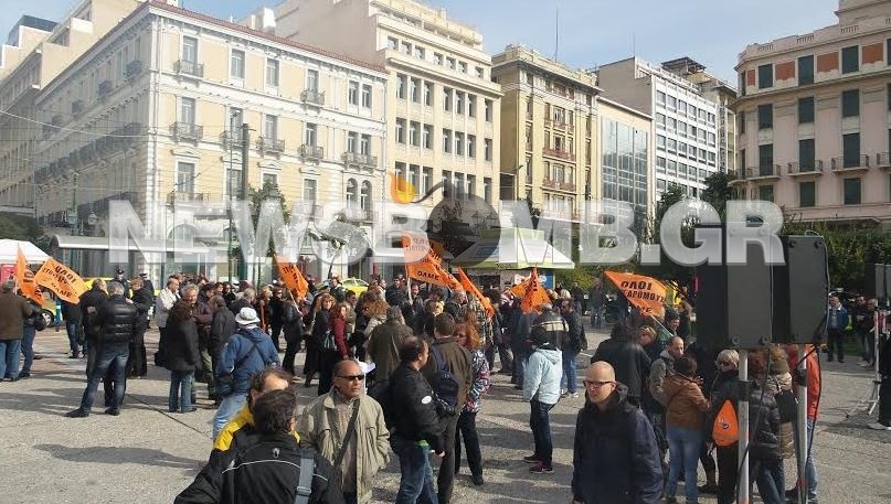 Ολοκληρώθηκε η πορεία της ΟΛΜΕ (pics)