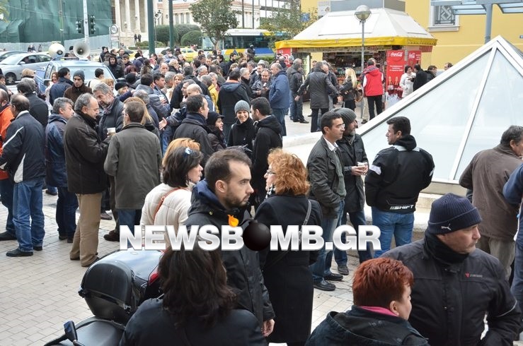 Εργαζόμενοι ΔΕΗ: «Όχι» στην ιδιωτικοποίηση του ΑΔΜΗΕ (pics+video)