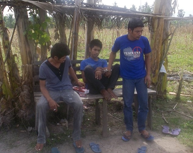 ΦΡΙΚΗ: Τρία αδέρφια έσφαξαν τη μητέρα τους και έφαγαν τα όργανά της