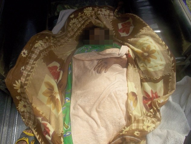 ΦΡΙΚΗ: Τρία αδέρφια έσφαξαν τη μητέρα τους και έφαγαν τα όργανά της