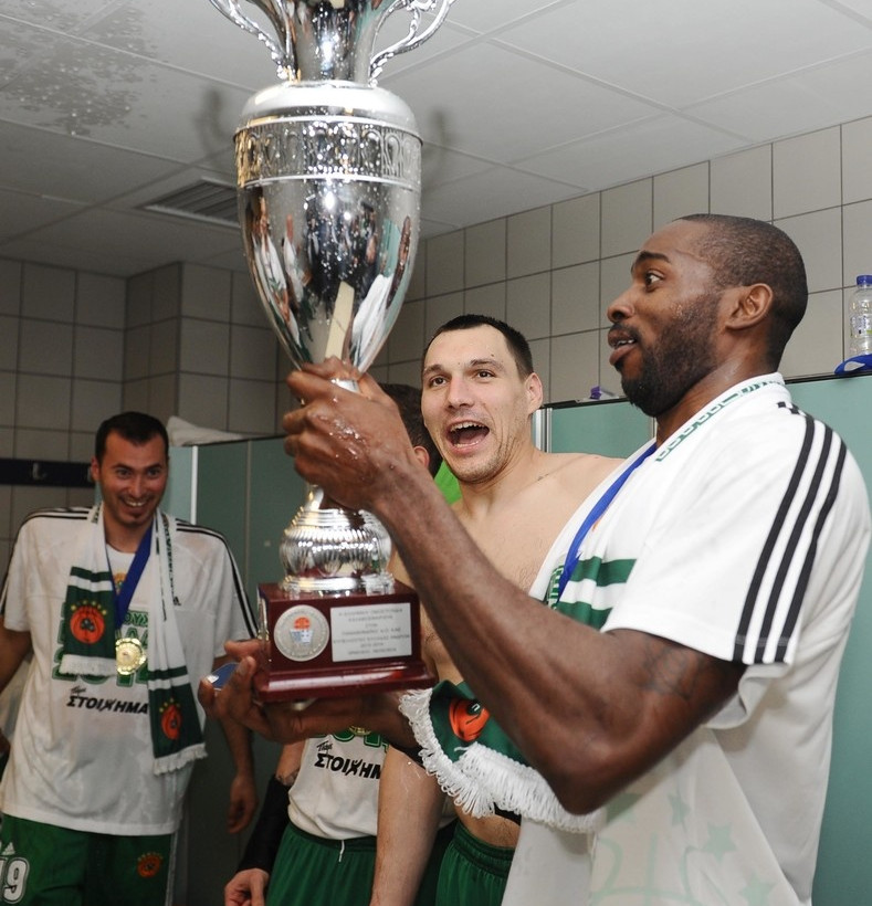 Η «πράσινη» απονομή του Κυπέλλου (photos)