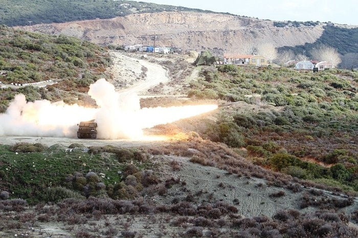 «Έβρεξε» καυτό ατσάλι στον Έβρο (pics)