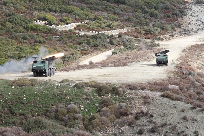 «Έβρεξε» καυτό ατσάλι στον Έβρο (pics)