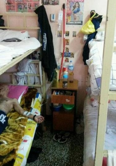 Νοσοκομείο φυλακών Κορυδαλλού: Οι εικόνες ντροπής στα διεθνή ΜΜΕ