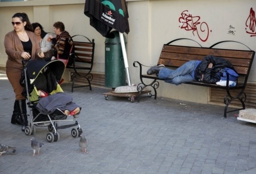 Η σκληρή πραγματικότητα σε εικόνες: Το Ηράκλειο των… αστέγων!