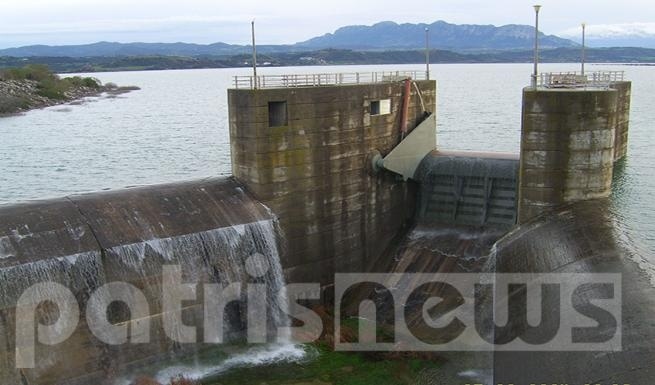 Πηνειός: Yπερχείλισε το φράγμα–Ξεπέρασε τα 93 μέτρα η στάθμη του νερού