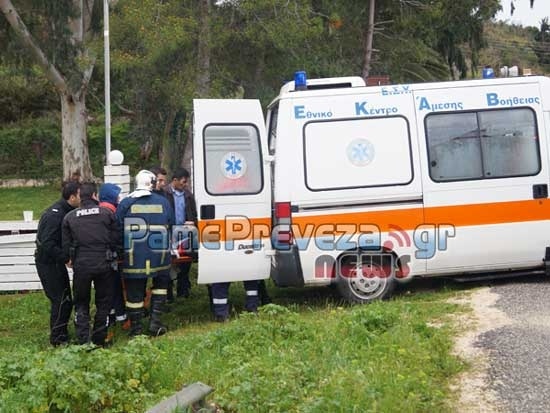 Πρέβεζα: Εξετράπη όχημα από την πορεία του - Τραυματίστηκε ο οδηγός