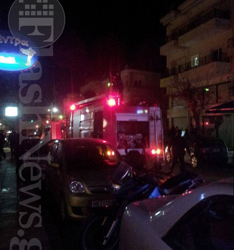 Ηράκλειο: Πανικός από πυρκαγιά σε πολυκατοικία (pics)