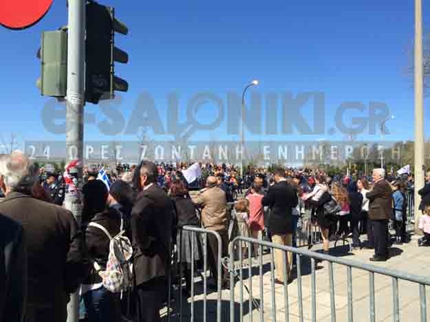 Θεσ/νικη: Σιδηρόφρακτη παρέλαση με φυγαδευμένους πολιτικούς (pics)