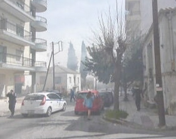 Στις φλόγες διώροφη μονοκατοικία στην Ξάνθη (pics)