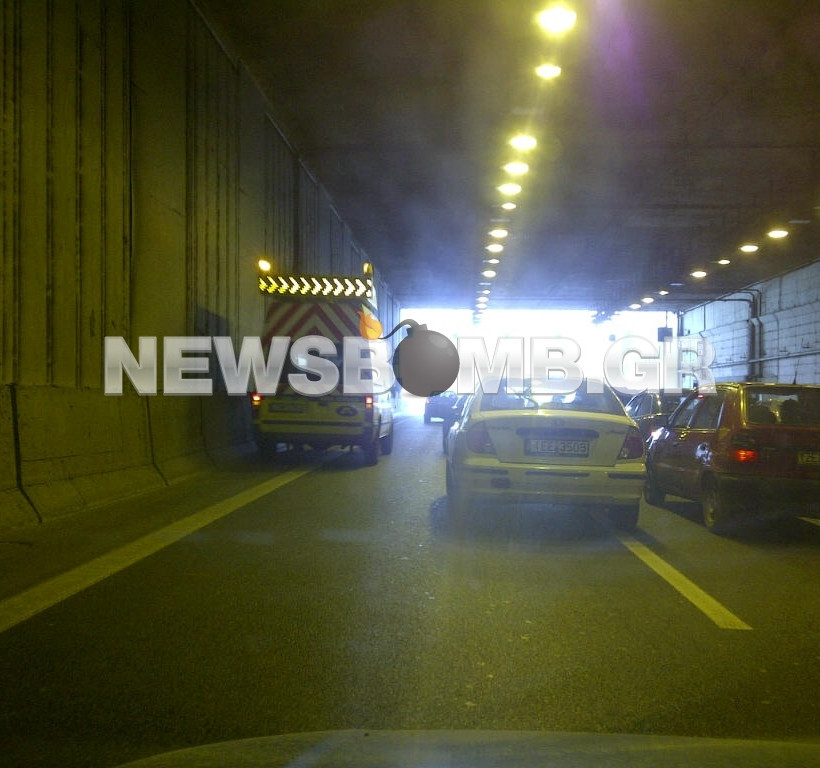 Τροχαίο ατύχημα στην Αττική οδό  (pics) 