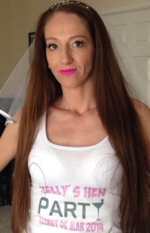 Νύφη γρονθοκοπεί την παράνυφό της στα 30.000 πόδια! (video+photos)