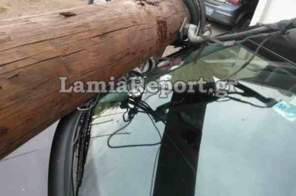 Καραμπόλα με... κολόνα στη Λαμία (pics)