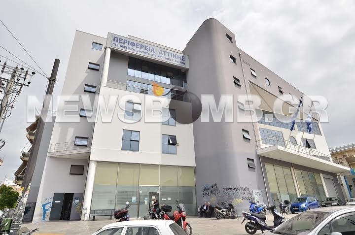 ΦΩΤΟΡΕΠΟΡΤΑΖ: Το σημείο όπου αυτοκτόνησε η γυναίκα στο Περιστέρι