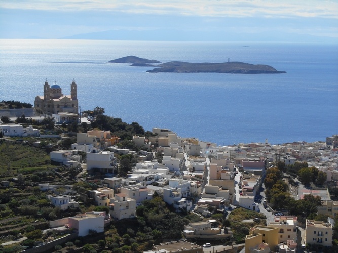 Σύρος: Η «αρχόντισσα» των Κυκλάδων! (photos)