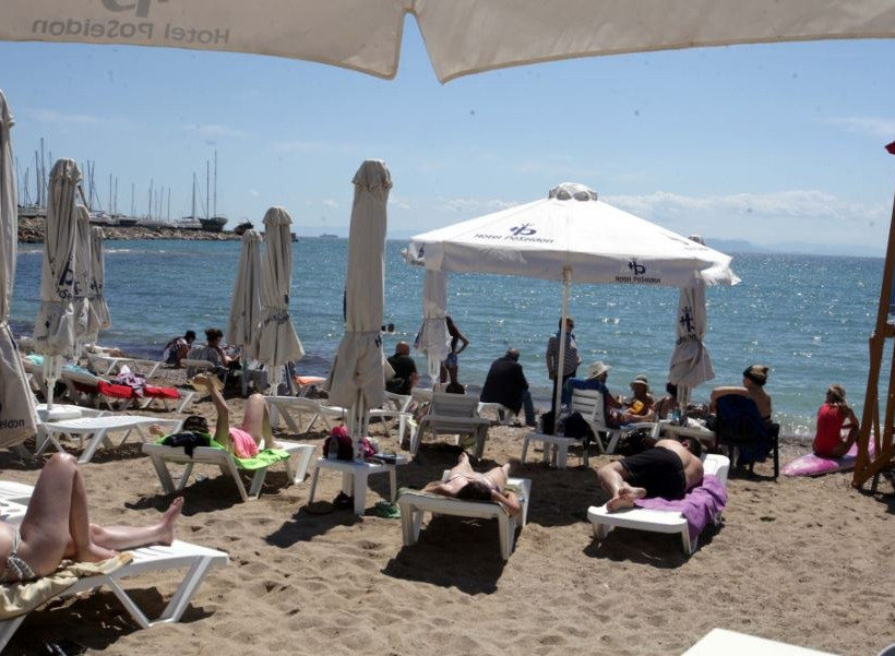 Πρωτομαγιά στις παραλίες της Αττικής (pics) 