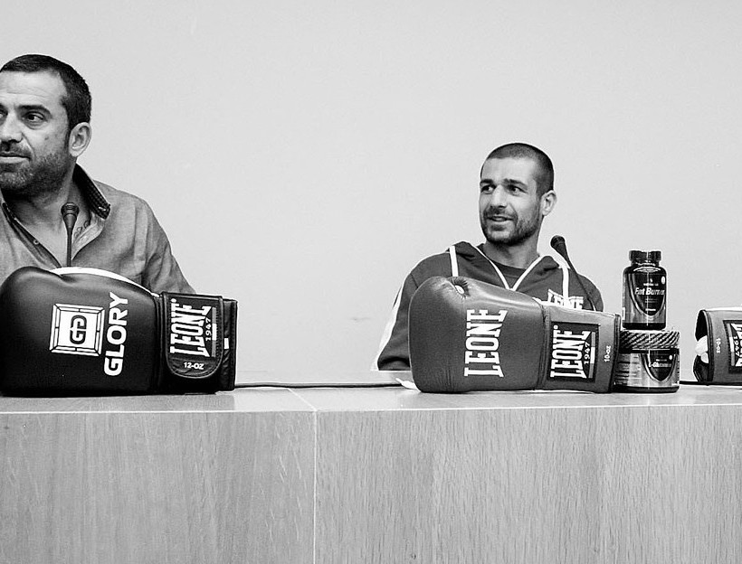 Η συνέντευξη Τύπου του Μιχάλη Αρναούτη για τον αγώνα κόντρα στον Zolani Marali (pics)