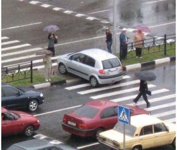 Και κάπως έτσι, βγήκε η φήμη για τις γυναίκες οδηγούς… (pics)