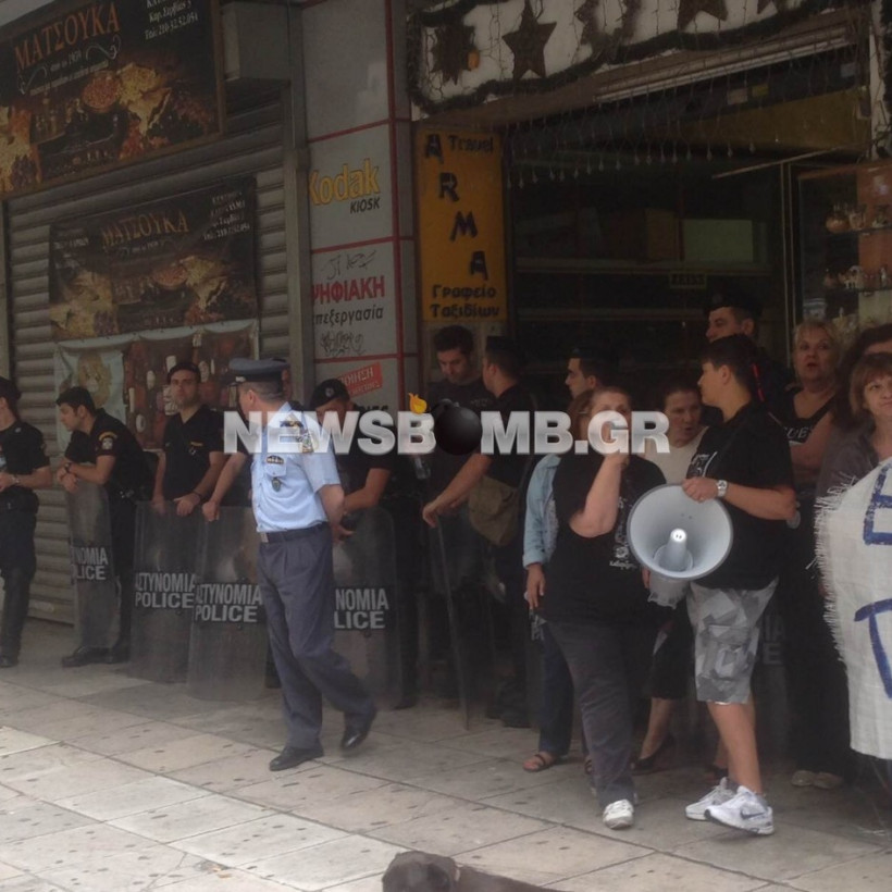 ΦΩΤΟΡΕΠΟΡΤΑΖ: Παραμένουν έξω από το ΥΠΟΙΚ οι καθαρίστριες 