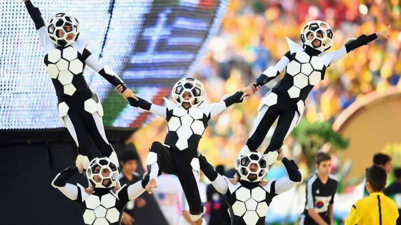 Παγκόσμιο Κύπελλο 2014: Εντυπωσιακή και … «καυτή» η τελετή έναρξης (pics)