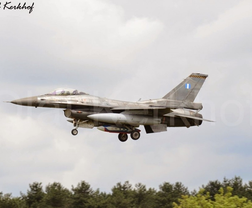 Αυτά είναι τα ελληνικά μαχητικά που άφησαν άφωνους τους Ολλανδούς (pics-vids)