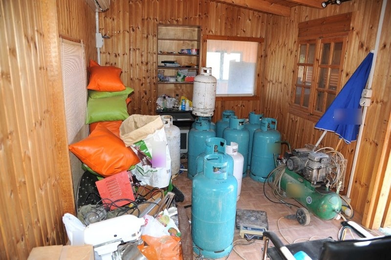 Κορωπί: 54χρονος έστησε παράνομο χώρο διακίνησης υγραερίου (pics)