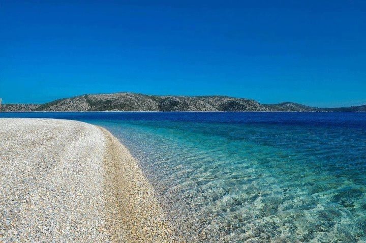 Η παραλία της Αλοννήσου που θυμίζει Καραϊβική