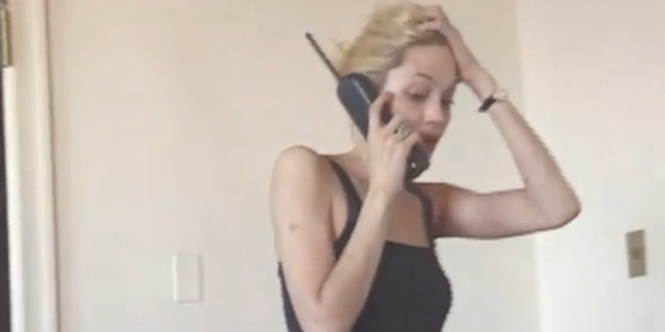 Βίντεο σοκ! Η Αντζελίνα Τζολί παίρνει ναρκωτικά (video+pics)