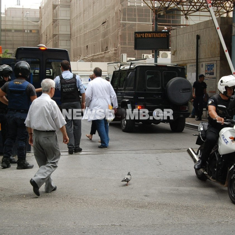 Σύλληψη Μαζιώτη: Στο νοσοκομείο «Ευαγγελισμός» ο τρομοκράτης (pics)