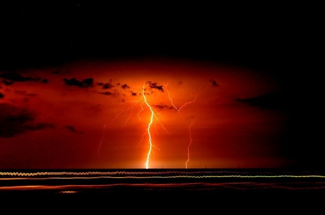 Το μέρος όπου πέφτουν 1,2 εκατομμύρια αστραπές τον χρόνο (pics&vid)