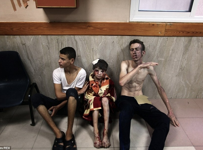 Η Γάζα πνίγεται από το αίμα παιδιών (πολύ σκληρές εικόνες)