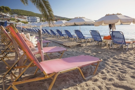 Η Huffington Post αποθεώνει την Αίγινα!