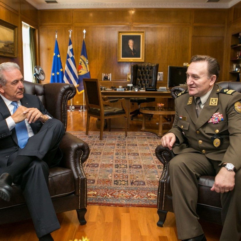 Συνάντηση Αβραμόπουλου με τον Αρχηγό Ενόπλων Δυνάμεων της Κροατίας