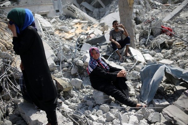 Γάζα: Ολονύκτιοι ισραηλινοί βομβαρδισμοί – Πληθαίνουν οι νεκροί (vid+phs)