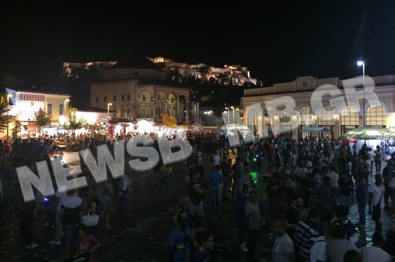Άστεγοι μία Κυριακή βράδυ στο Μοναστηράκι