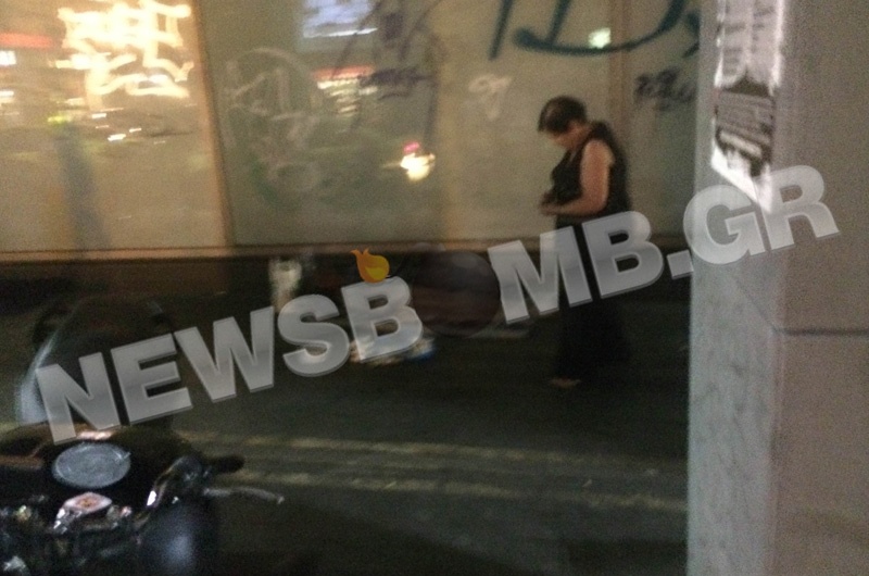 Άστεγοι μία Κυριακή βράδυ στο Μοναστηράκι