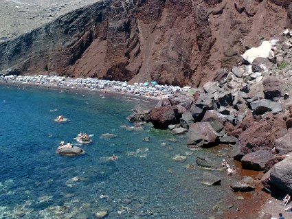 Η Σαντορίνη ψηφίστηκε ως το ομορφότερο νησί του κόσμου