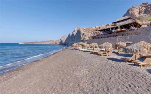 Η Σαντορίνη ψηφίστηκε ως το ομορφότερο νησί του κόσμου