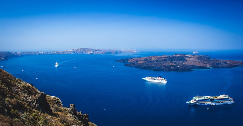 Η Σαντορίνη ψηφίστηκε ως το ομορφότερο νησί του κόσμου