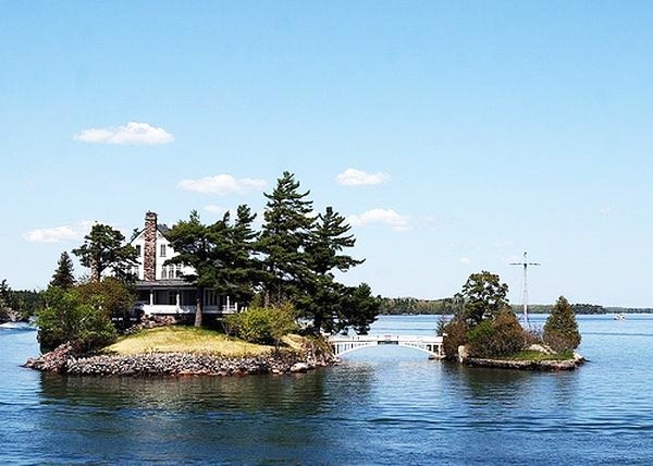 Το πιο παράξενο σύνορο, που χωρίζει δυο χώρες! (pic)