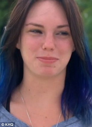 Απίστευτο βίντεο: Η στιγμή που κεραυνός χτυπάει τη μητέρα της