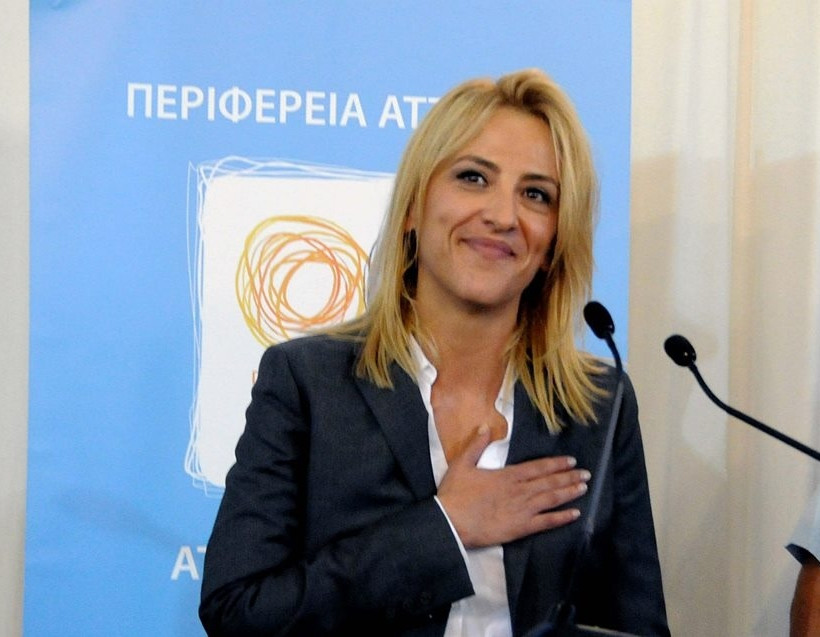 Ρένα Δούρου: Ξεκινάμε για να γράψουμε ένα βιβλίο στην Περιφέρεια (pics)