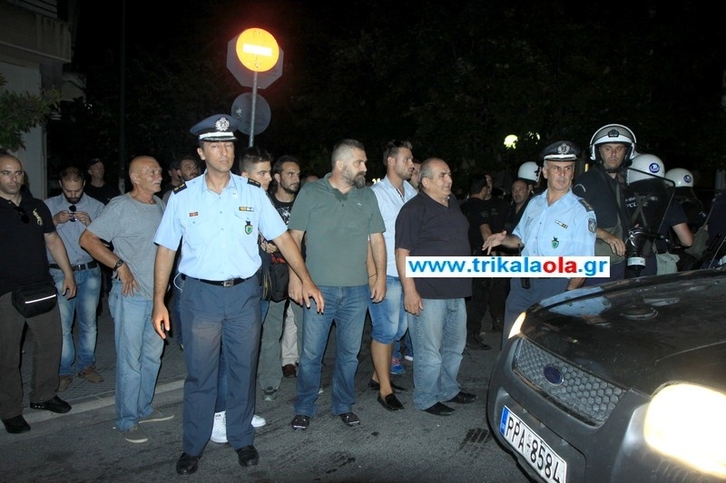 Τρίκαλα: Ένταση κατά την μεταφορά του Ηλιόπουλου (vid)