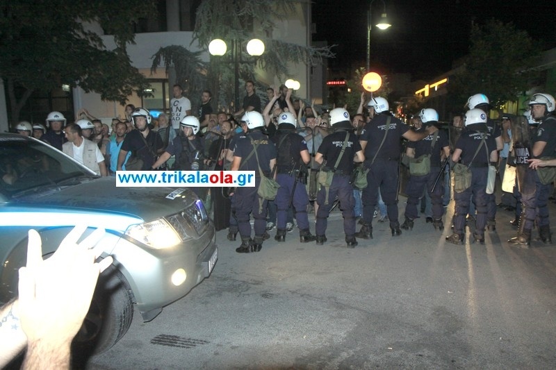 Τρίκαλα: Ένταση κατά την μεταφορά του Ηλιόπουλου (vid)