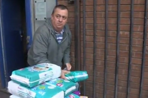 Ο Βρετανός ανθρωπιστής όμηρος των τζιχαντιστών (pics+video)