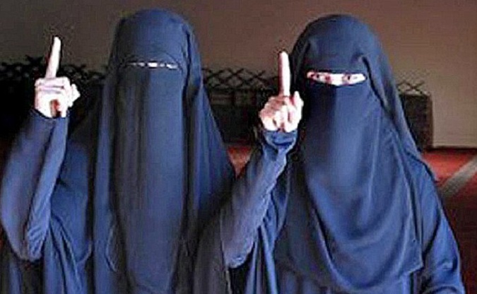 Ανήλικες το «έσκασαν» από το σπίτι τους για να γίνουν τζιχαντίστριες