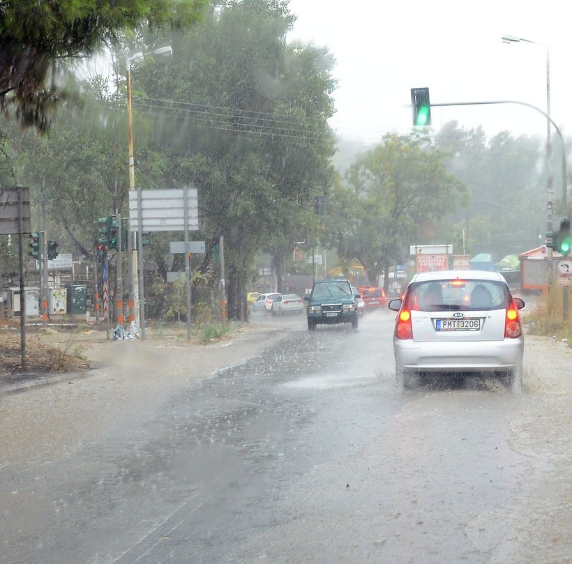 Heavy rain in Athens (pics)