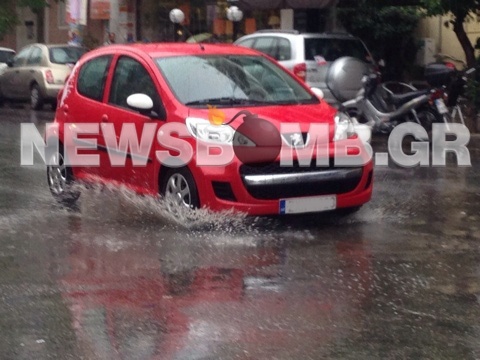 Καιρός: Ξεκίνησαν οι έντονες βροχές και οι καταιγίδες στις περισσότερες περιοχές