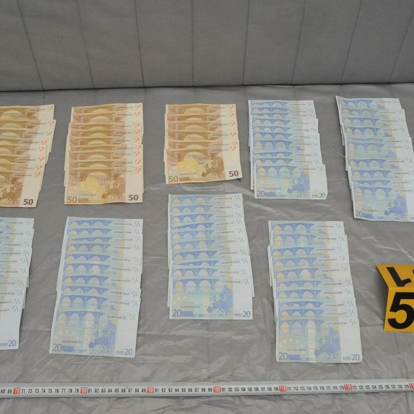 ΕΛ.ΑΣ.: Στη δημοσιότητα φωτογραφίες από τις έρευνες της Αντιτρομοκρατικής